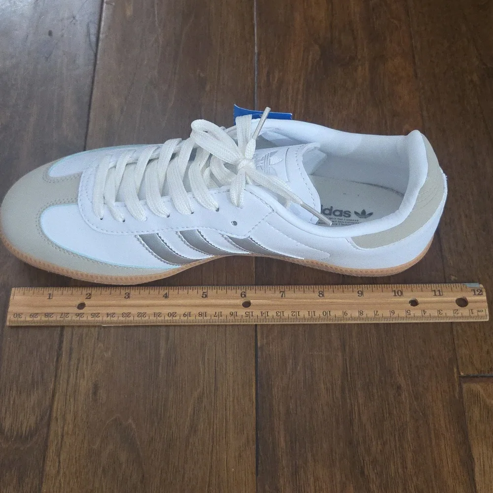 Beautiful Adidas Samba OG Tennis Shoes. Brand New! Unisex, M 8.5, W 9.5. - Picture 14 of 15